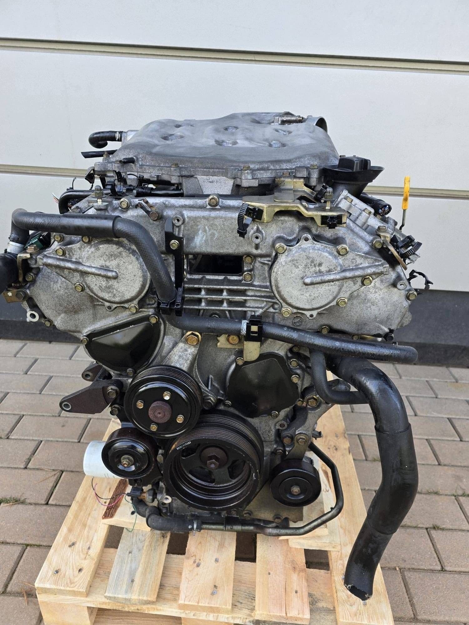 Moteur VQ25DE - Image 1