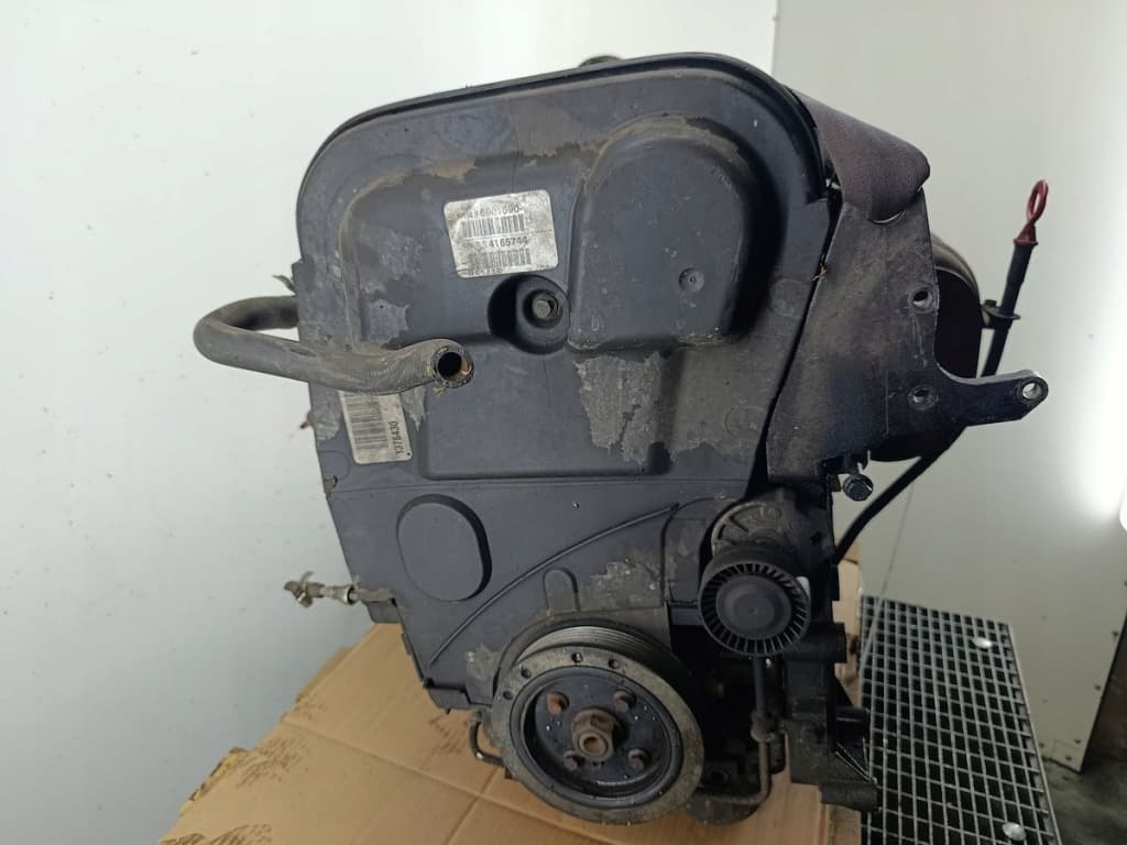 Moteur B 5244 S — vue 4