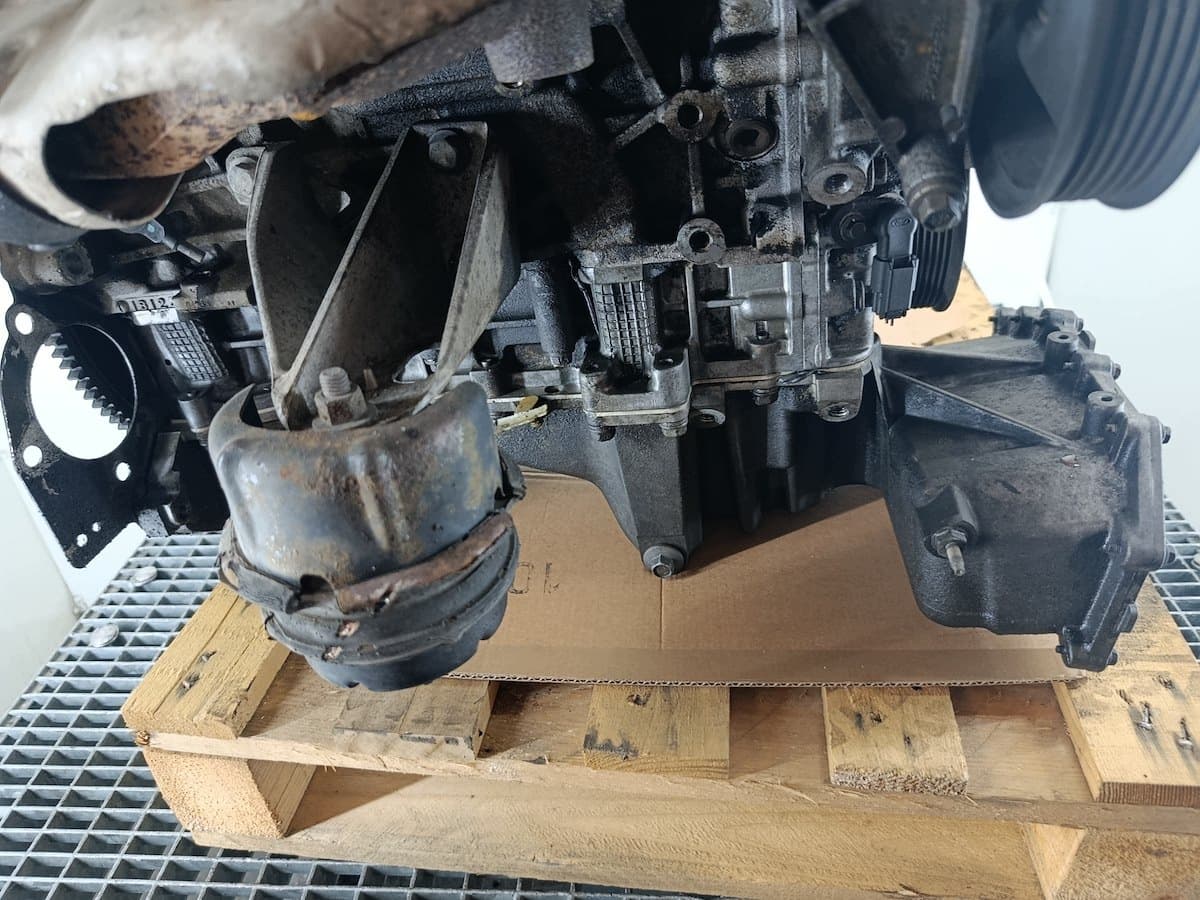 Moteur AJV6(3.0 Liter) — vue 3