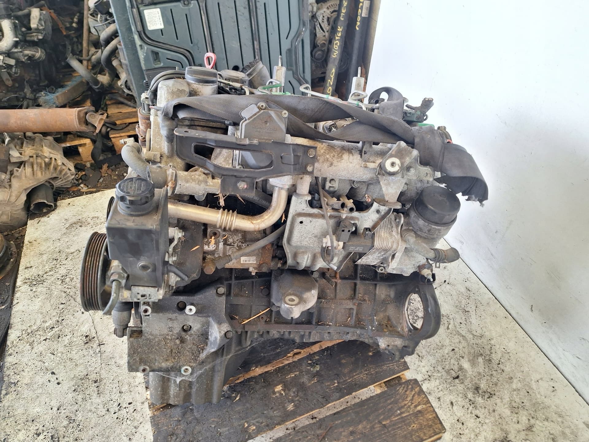 Moteur D27DTP — vue 3