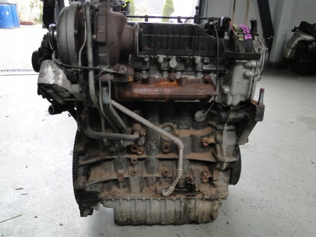 Moteur D20DT — vue 3