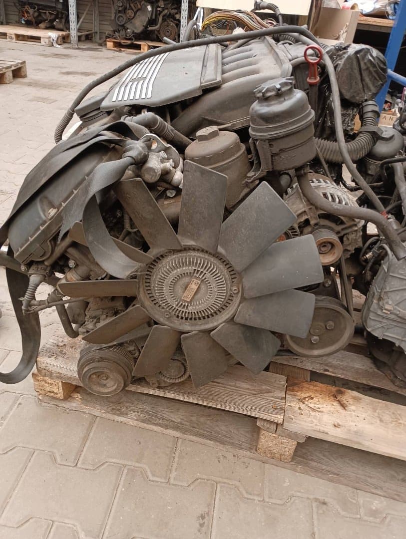 Moteur M54 B25 (256S5) — vue 5