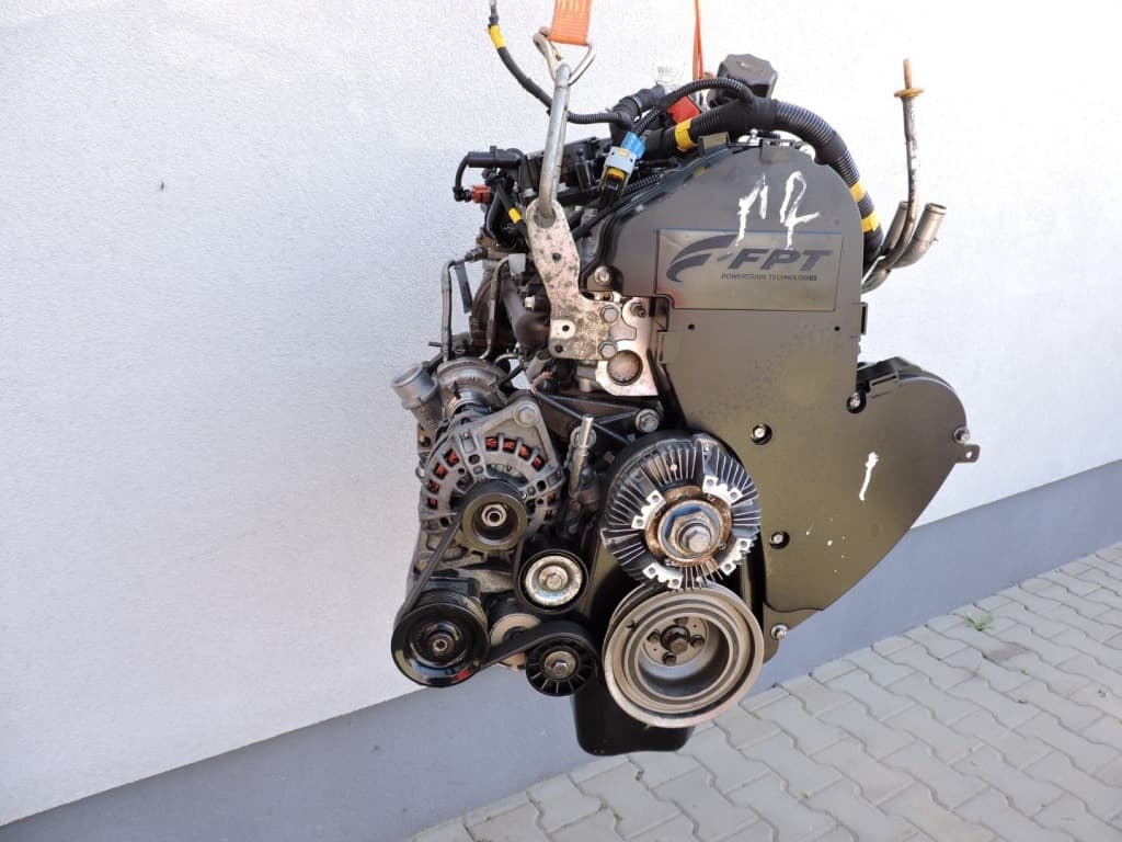 Moteur F1AFL411C — vue 2