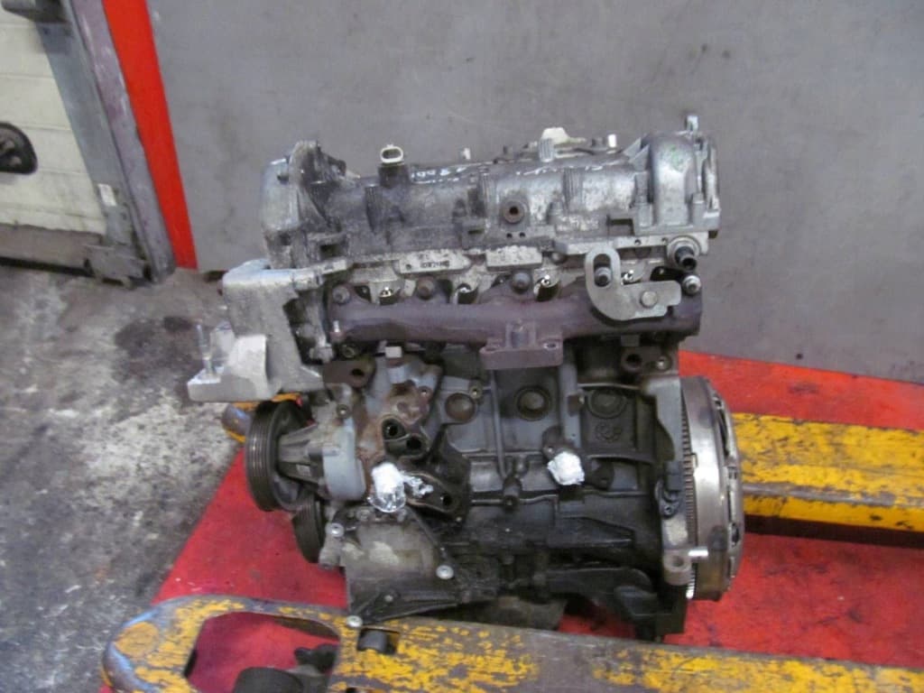 Moteur D13A — vue 3