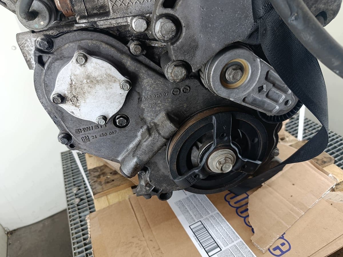Moteur B207E — vue 4