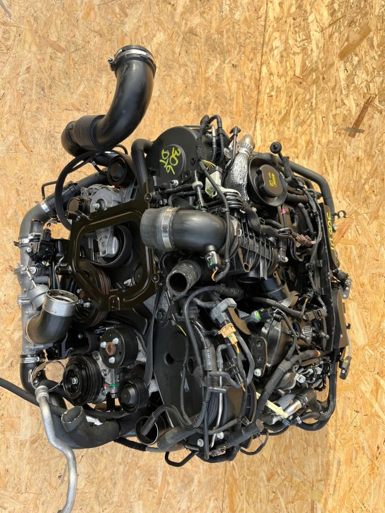 Moteur 306DT(TDV6) — vue 4