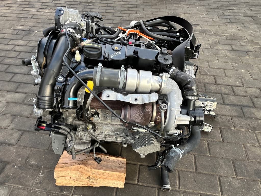 Moteur XUJB — vue 8