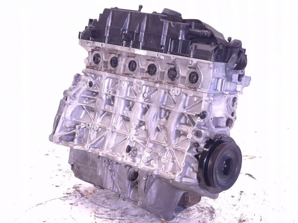 Moteur B57 D30 A — vue 3