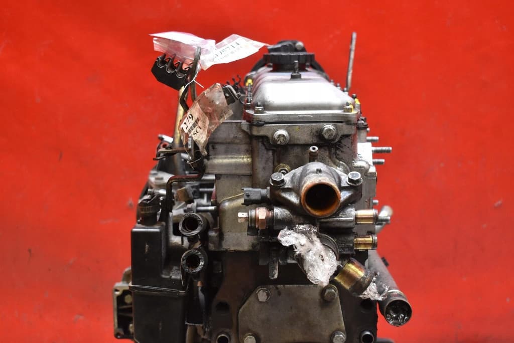 Moteur 8140.43S (F28DTCR) — vue 7