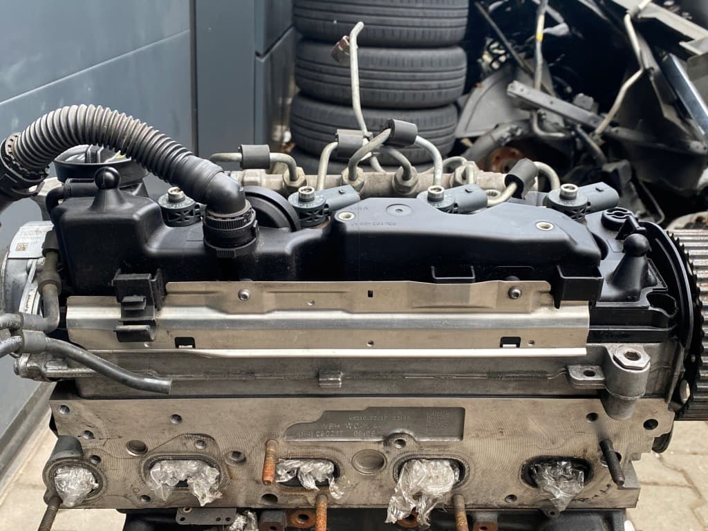 Moteur DCYB — vue 4