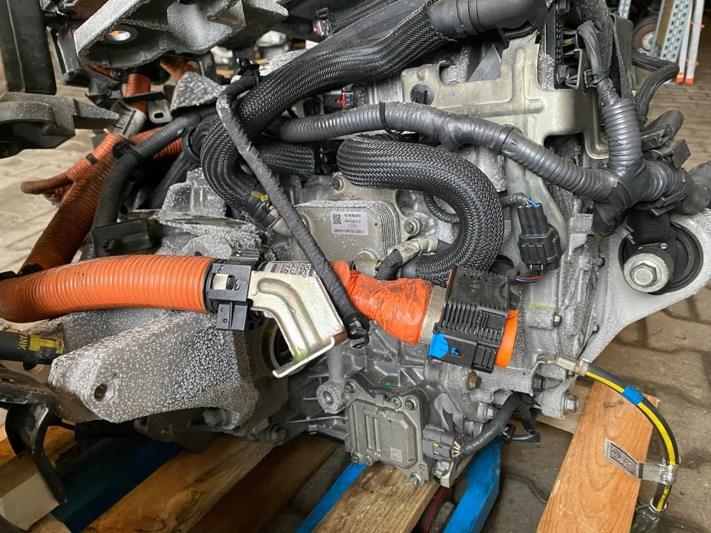 Moteur 6AM 402 — vue 5