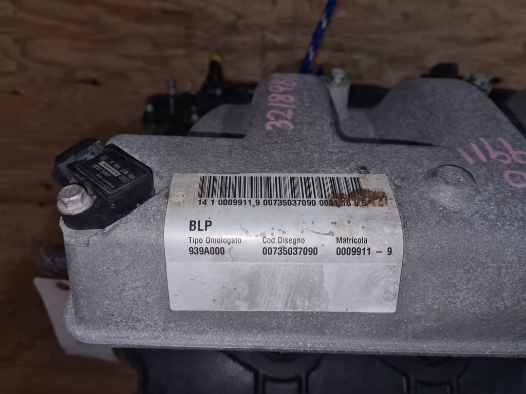 Moteur 939 A.000 — vue 3