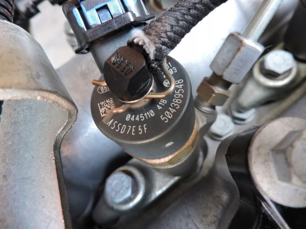 Moteur F1AGL411U — vue 6