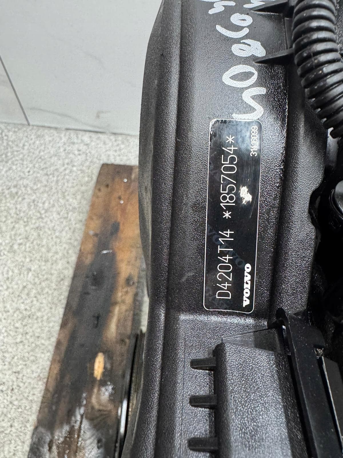 Moteur D 4204 T14 — vue 8