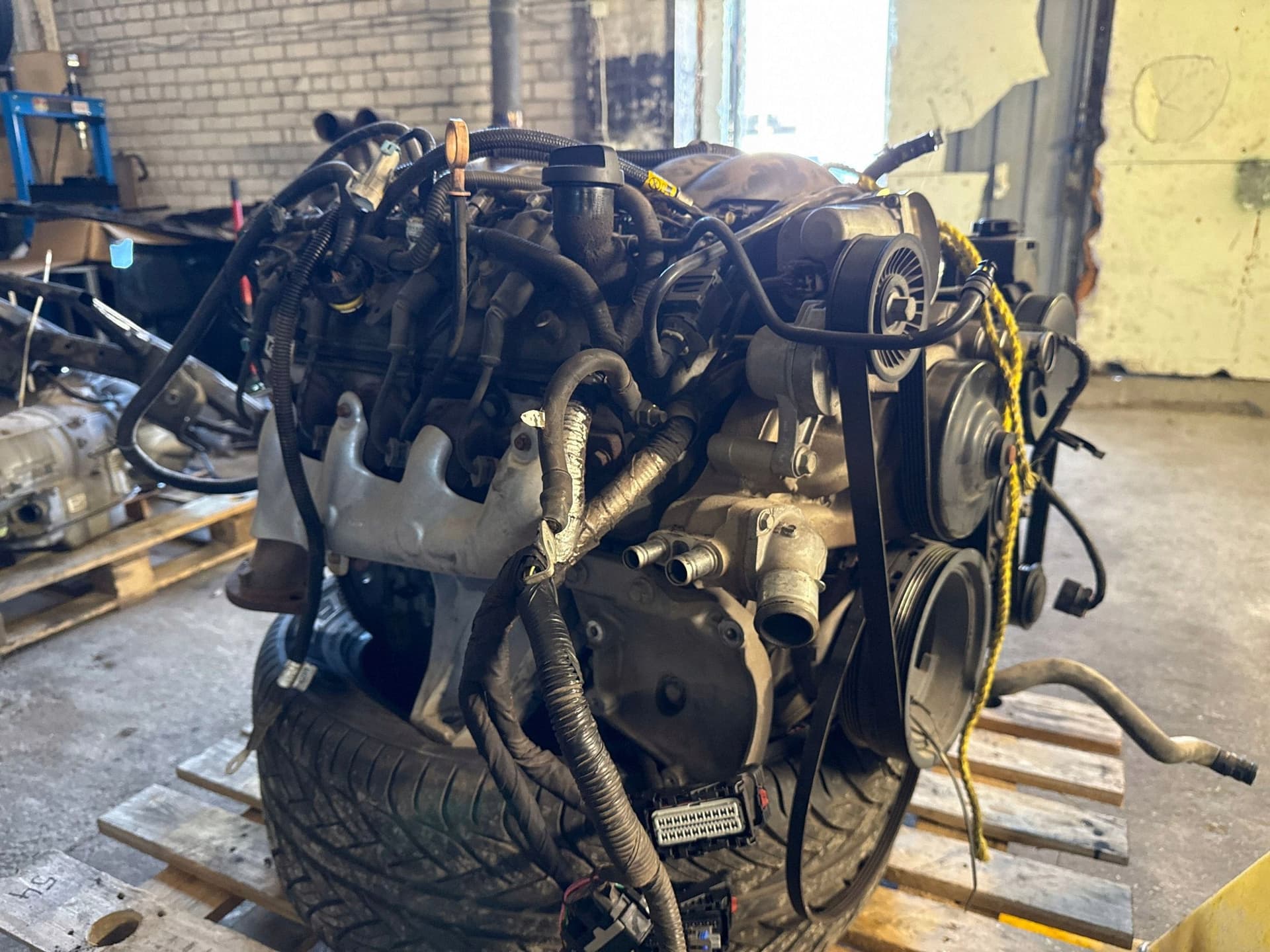 Moteur L99(376CUV8) — vue 2