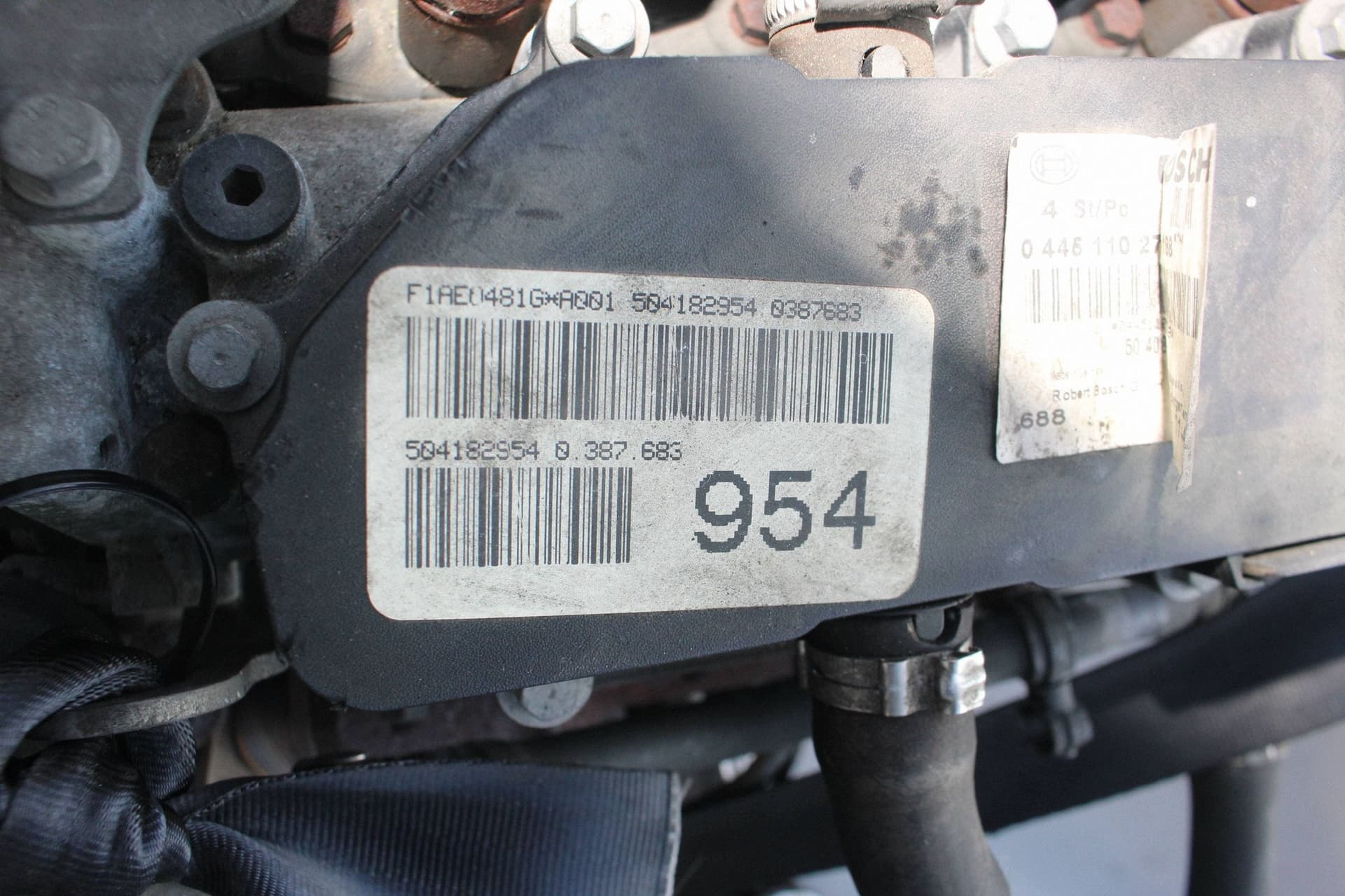 Moteur F1AE0481G — vue 8