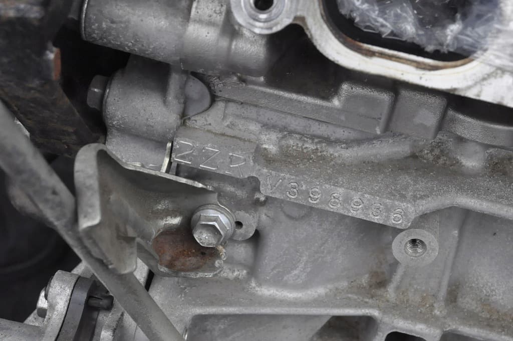 Moteur 2ZR-FXE — vue 2