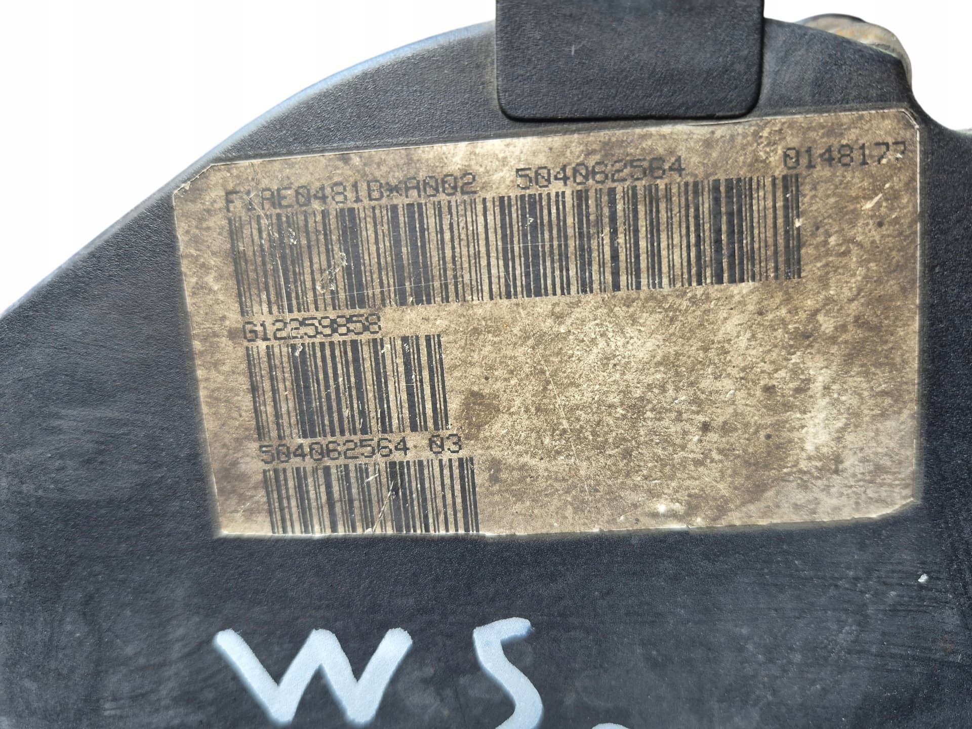 Moteur F1AE0481B - Image 1