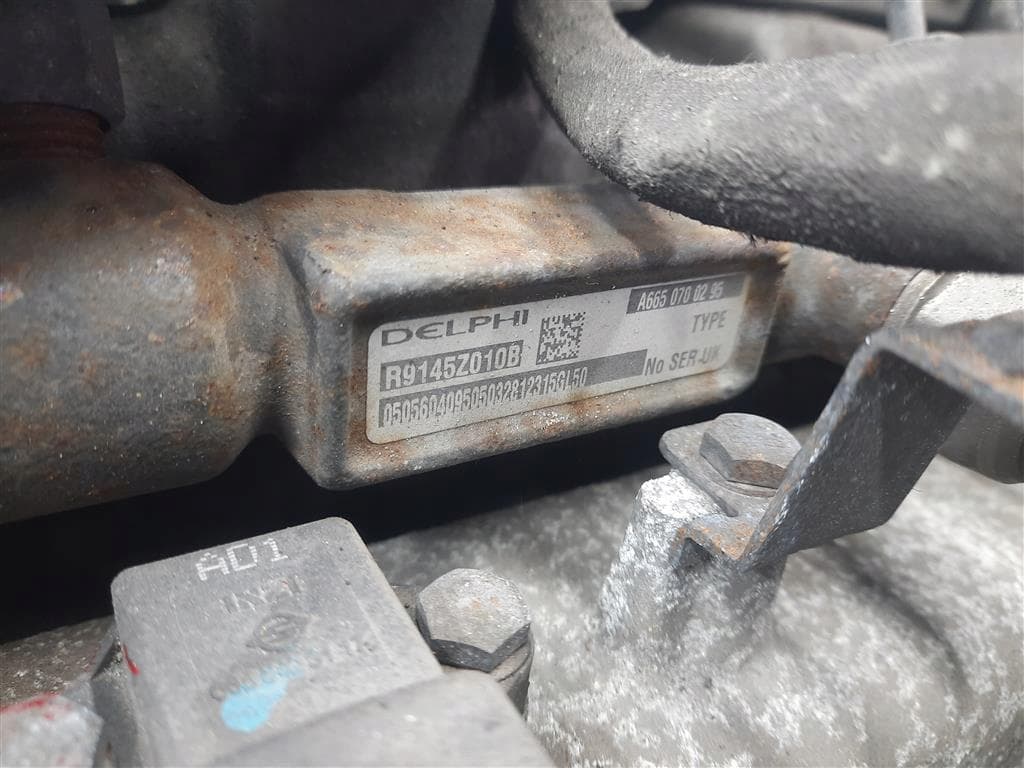 Moteur D27DT — vue 2