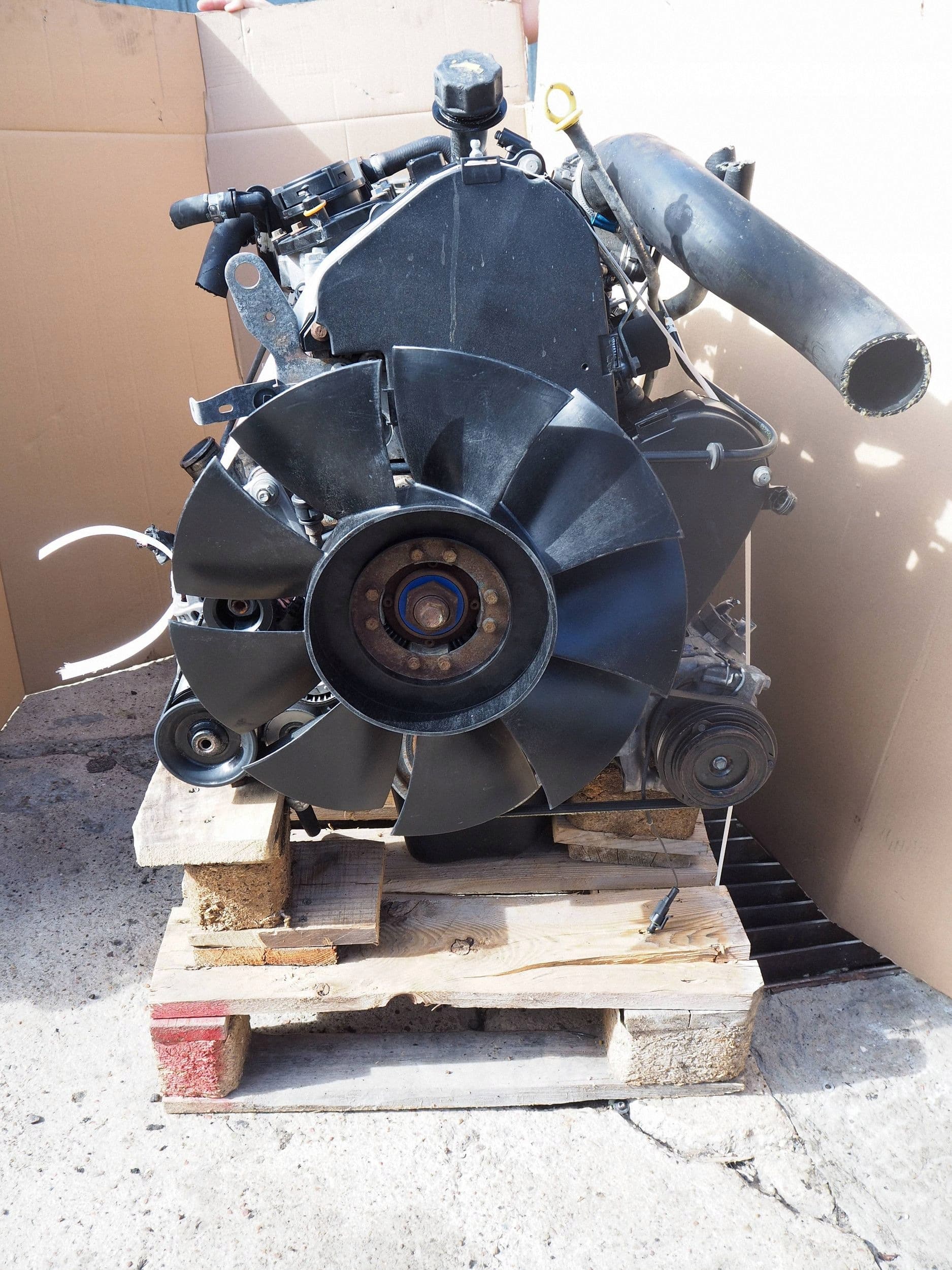 Moteur F1AE3481B — vue 2