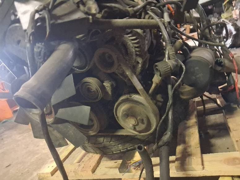 Moteur M42 B18 (184S1) — vue 2
