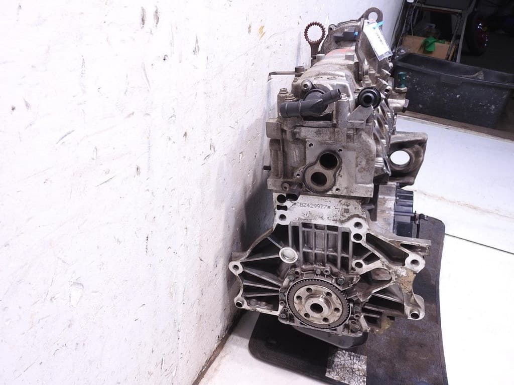 Moteur CBZB — vue 2