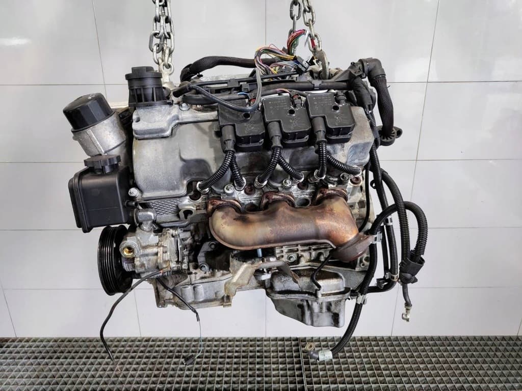 Moteur M 112.973 — vue 2