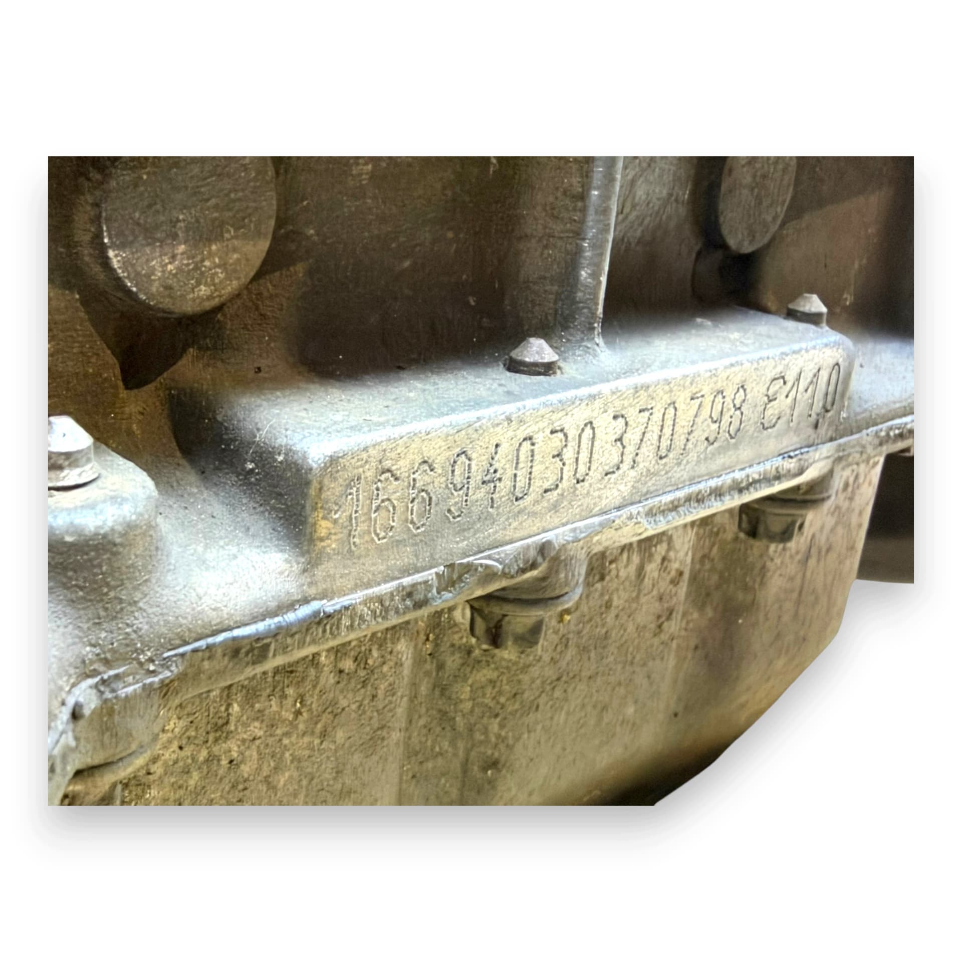 Moteur M 166.940 — vue 2