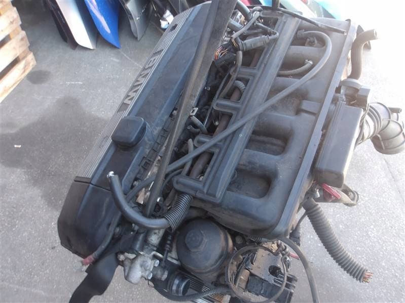 Moteur M52 B20 (206S3) — vue 2