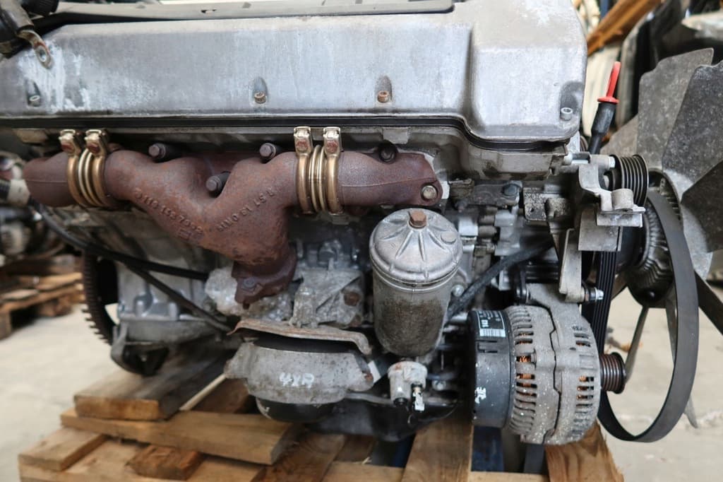 Moteur M 119.982 (AMG 6.0) — vue 2