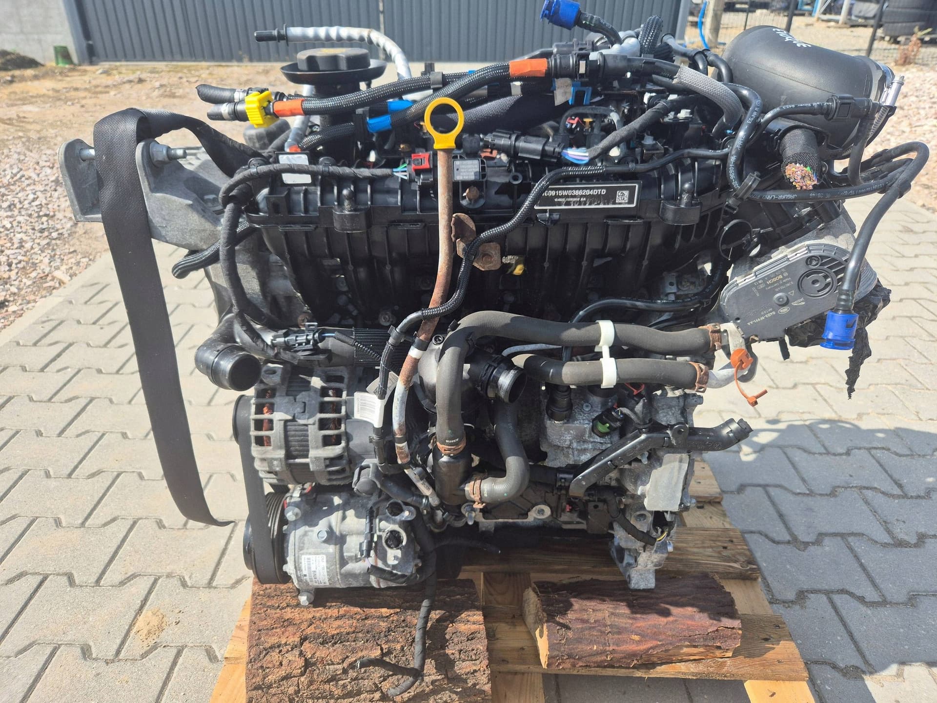 Moteur 204DTD(AJ20D4) — vue 2