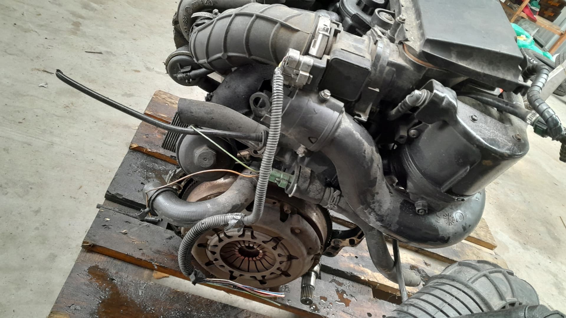 Moteur F6JA — vue 2